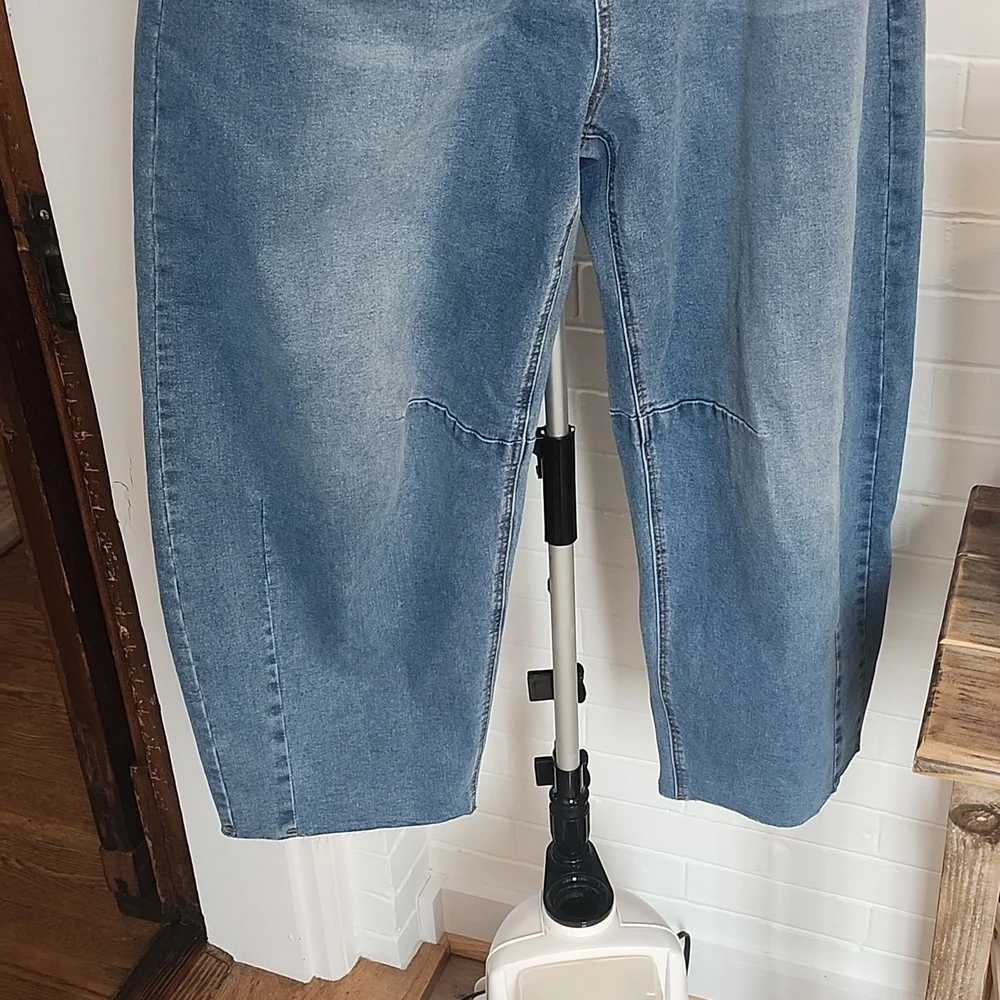 Women's Jeans, Size 14 - Picture 3 of 9